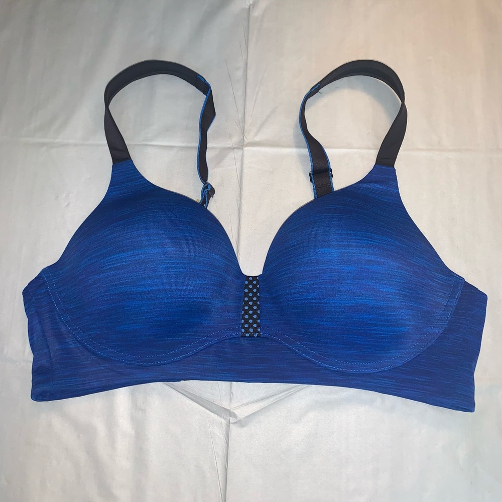 Maidenform Convertible Wirefree Sports Bra